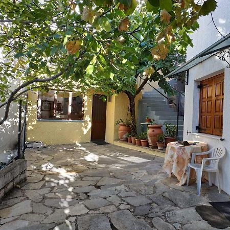 Отель Piso Alonia Арахова Экстерьер фото